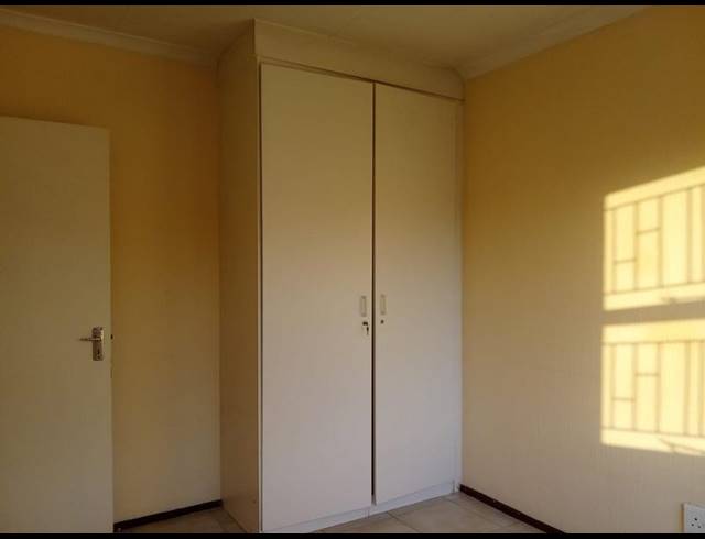 2 BEDROOM APARTMENT FOR SALE IN VORNA VALLEY